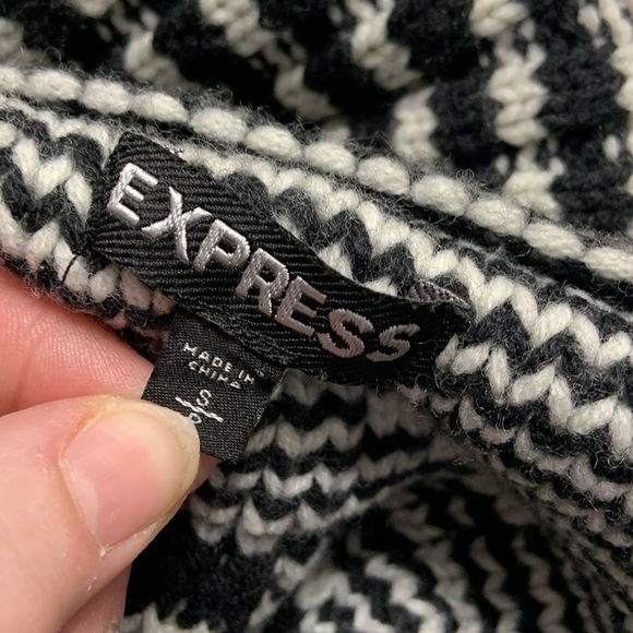 Express Sweater Shrug - Picture 3 of 7
